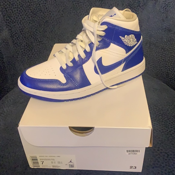 Brand new Women’s Nike Air Jordan’s. - Picture 4 of 5